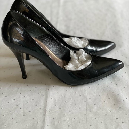 Rollini leather vintage stiletto patent leather pumps like new