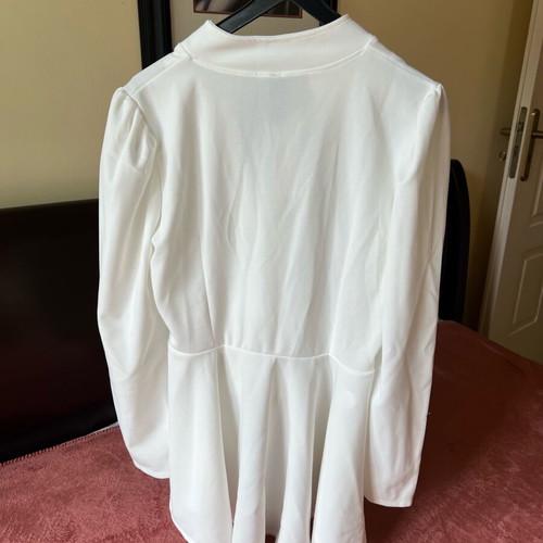 White blouse with buttons and ruffles, Small, new