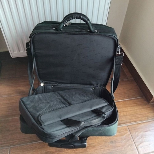 Τροχήλατη τσάντα laptop Azona σαν καινούργιο, πράσινη, ιδανική για ταξίδι