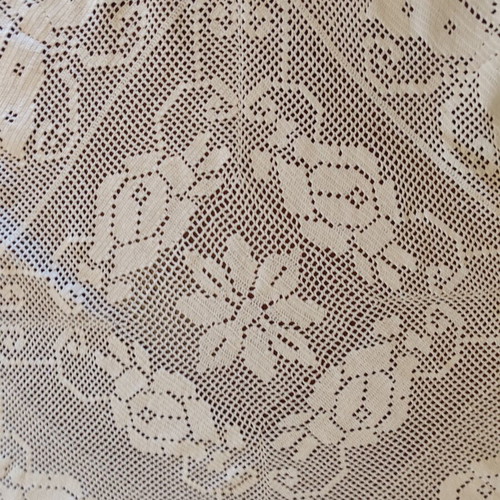 Handmade tablecloth 160 x 160 used