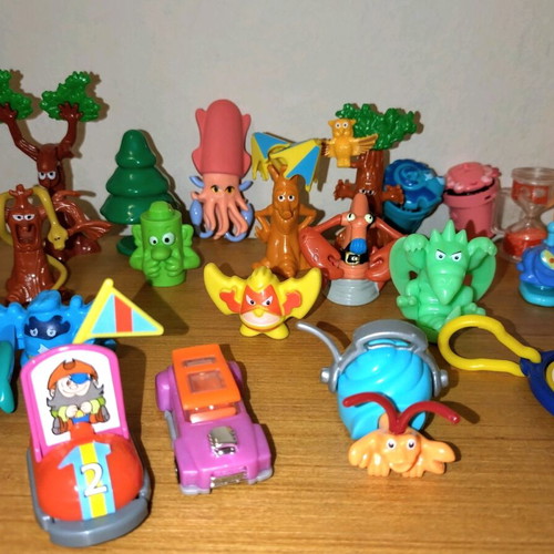 Kinder Surprise figures vintage lot of 27, like new