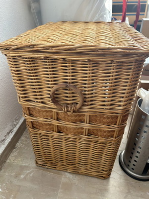 Large basket like new