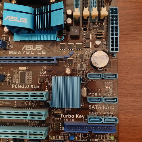 Asus M5A78L LE motherboard with AMD FX 6300 6-core CPU and stock cooler like new