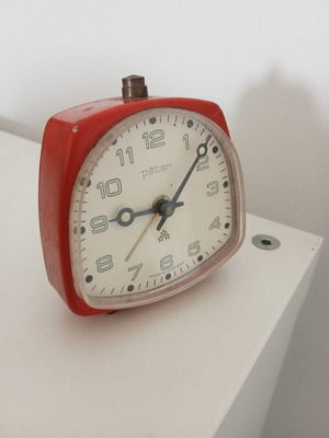 Peter alarm clock used, analog tabletop