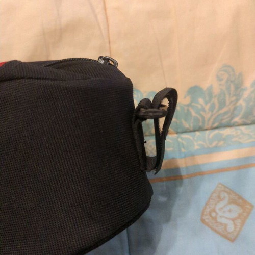 Bicycle bag unused with central pocket and extension