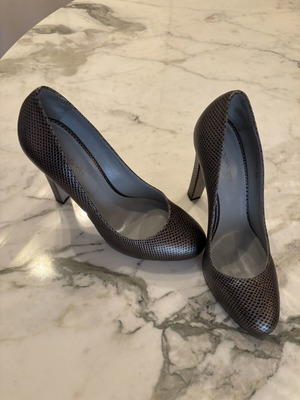 Sergio Rossi high heels size 38, new, gray