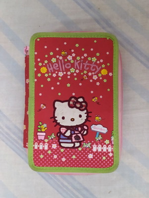 Hello Kitty school pencil case like new