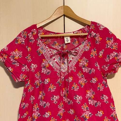 H&M Romantic Pink Cotton Short-Sleeve Shirt like new with embroidery
