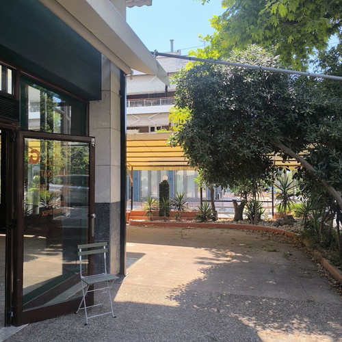 Corner Commercial Space in Nea Krini Thessaloniki with Outdoor Courtyard