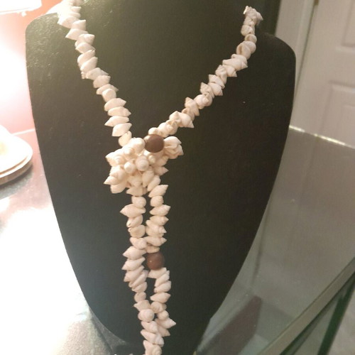 Necklace like new
