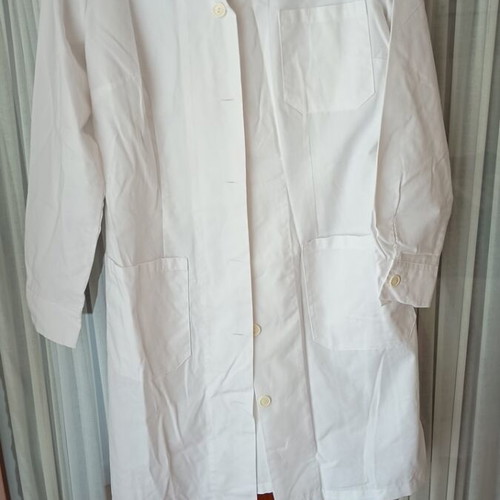 Women's medical coat white like new