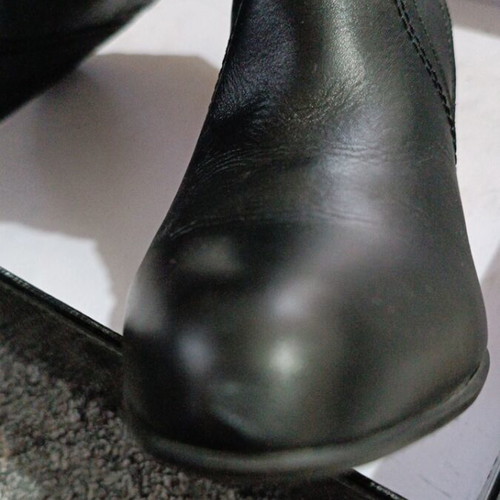 Boxer black leather boots like new size 38 with 7cm heel