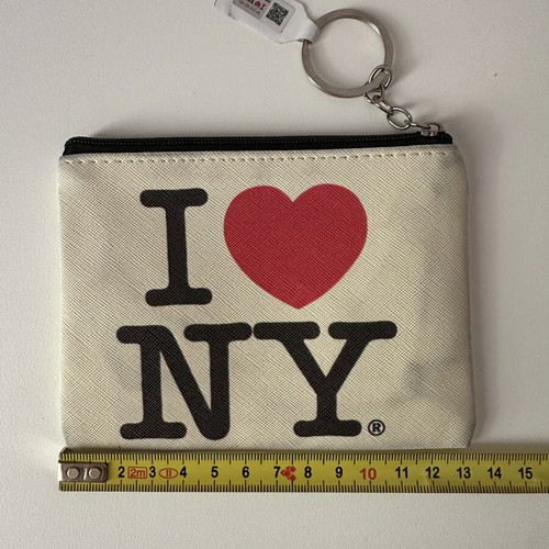 I Love NY Coin Purse new with zipper and keychain