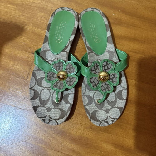 Coach Patty vintage women's thong sandals like new, beige and green