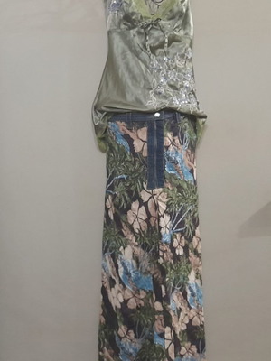 Custo Barcelona Silk Set Medium Like New Embroidered With Sequins