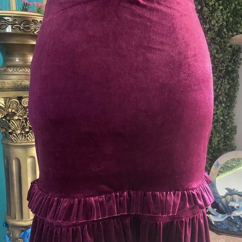Velvet burgundy pencil skirt like new, size S