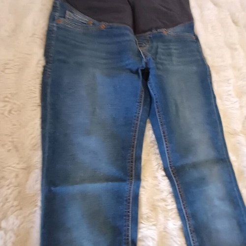 H&M maternity jeans blue like new, soft fabric