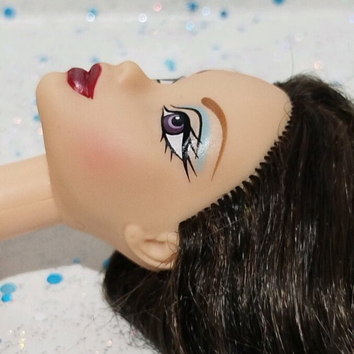 My Scene Nolee Jammin in Jamaica doll used with flaws
