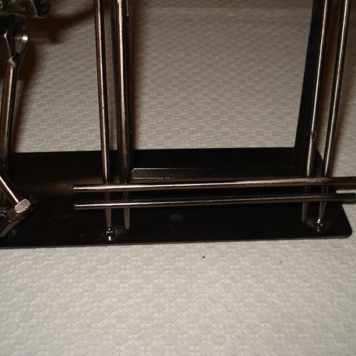Metal decorative item used 19cm x 19cm x 7cm