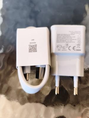 Travel adapter και καλώδιο φόρτισης καινούργια αχρησιμοποίητα