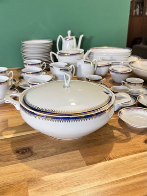 Chodziez porcelain serving set like new, Iwona pattern