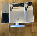 Lighted tabletop mirror like new