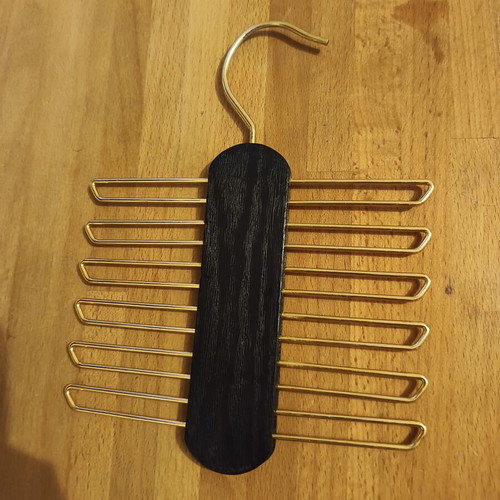 Tie hanger used