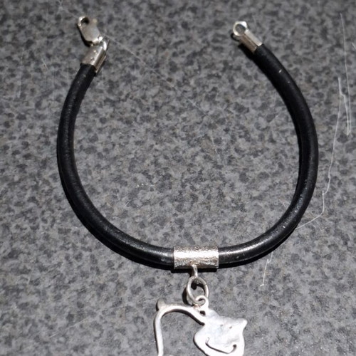 Bracelet with Black Rubber and 925 Silver Animal Motif like new