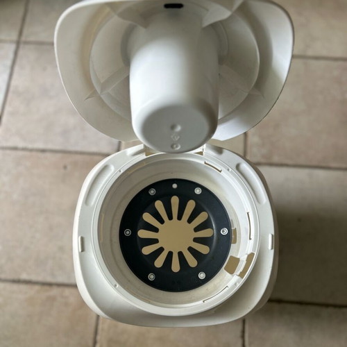 Tommee Tippee diaper disposal bin used, twist & click, 30 film capacity