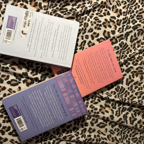 Hannah Grace Icebreaker, Wildfire & Daydream set like new, English