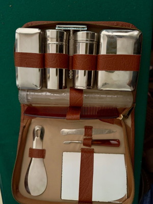 Vintage retro 1950's men's grooming set new, 11 pieces