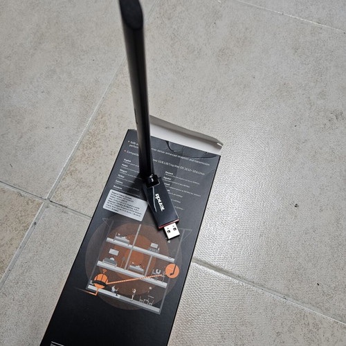 Tenda Wireless Network Antenna new USB 300Mbps