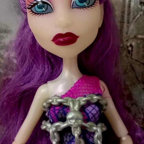 Monster High Spectra Vondergeist "Haunted" doll like new