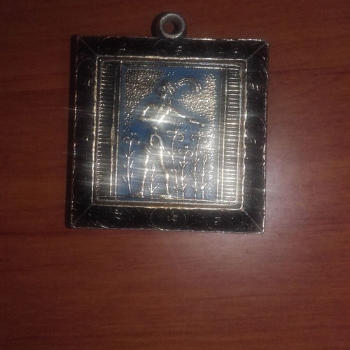 Pendant souvenir from Knossos Crete new
