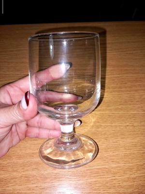 Water and wine glasses like new, set of 6