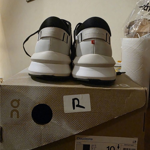 On Cloudzone sneakers like new, size 42, black and white