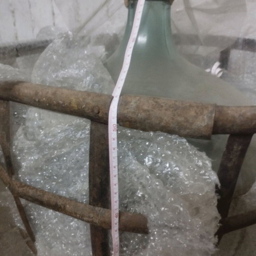 Very large demijohn