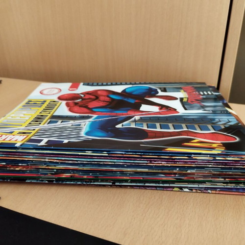 Marvel Superheroes Official Collection Issues 1-21 like new