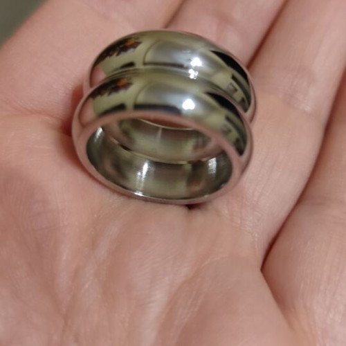 Silver ring new stainless steel size 9 with linked bands design