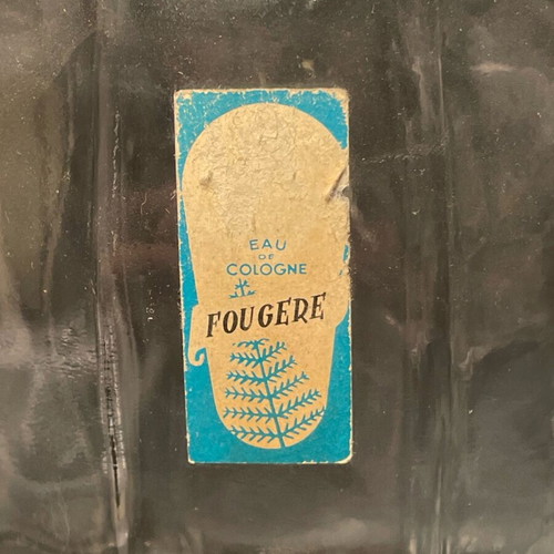 Glass barrel used with tap, old, for aroma or drink