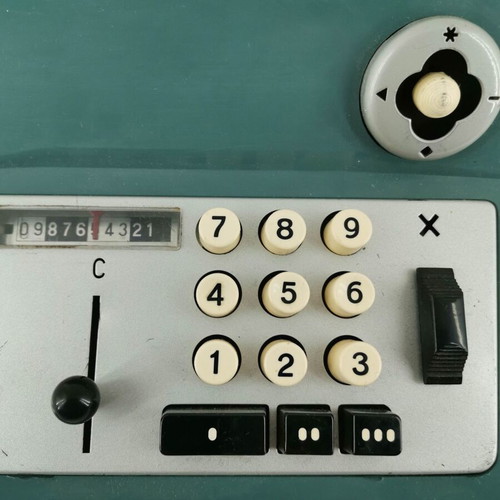Olivetti calculator used, functional
