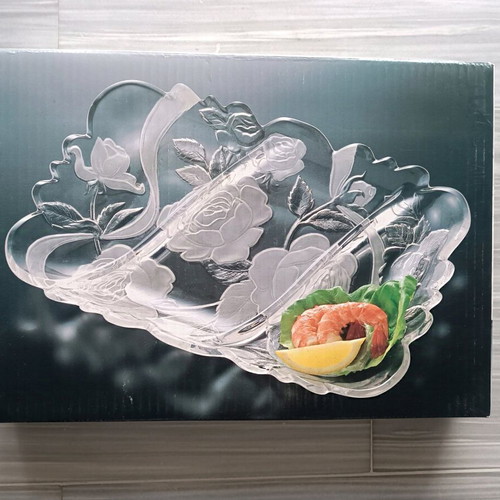 Vintage glass serving platter 3 sections like new