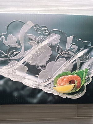 Vintage glass serving platter 3 sections like new