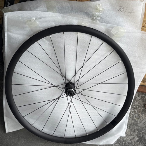 Wheelset Road 700c Disc Brake like new, aluminum 2 kg