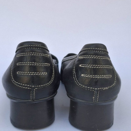 Leather black pumps like new, size 38