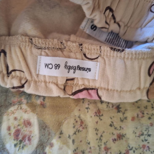 Sinsay baby beige cotton fleece pants with hearts, like new