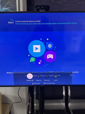 Samsung 43" Smart Monitor με επαγγελματικό εξοπλισμό τηλεδιάσκεψης σαν καινούργιο