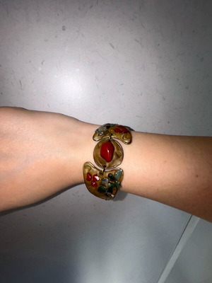 Bracelet with stones like new in earthy tones