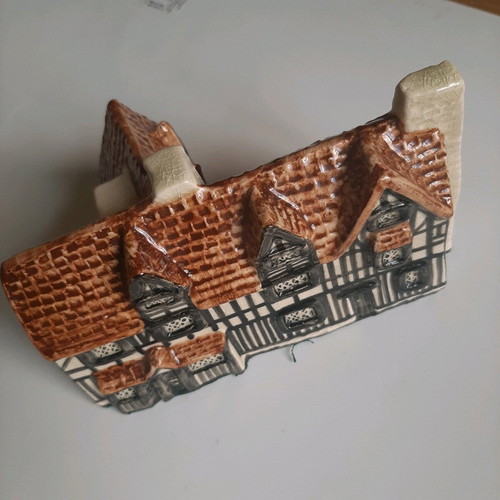 Handmade ceramic miniature Shakespeare house like new