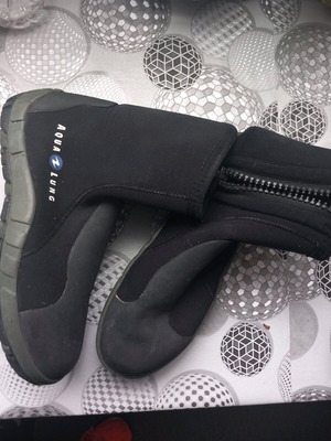 Diving shoes new